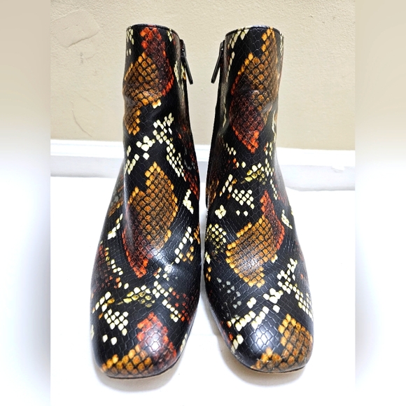 Circus By Sam Edelmam Kate Women's Snake Skin Tone Block Ankle Boots Size 7.5 - Picture 3 of 10